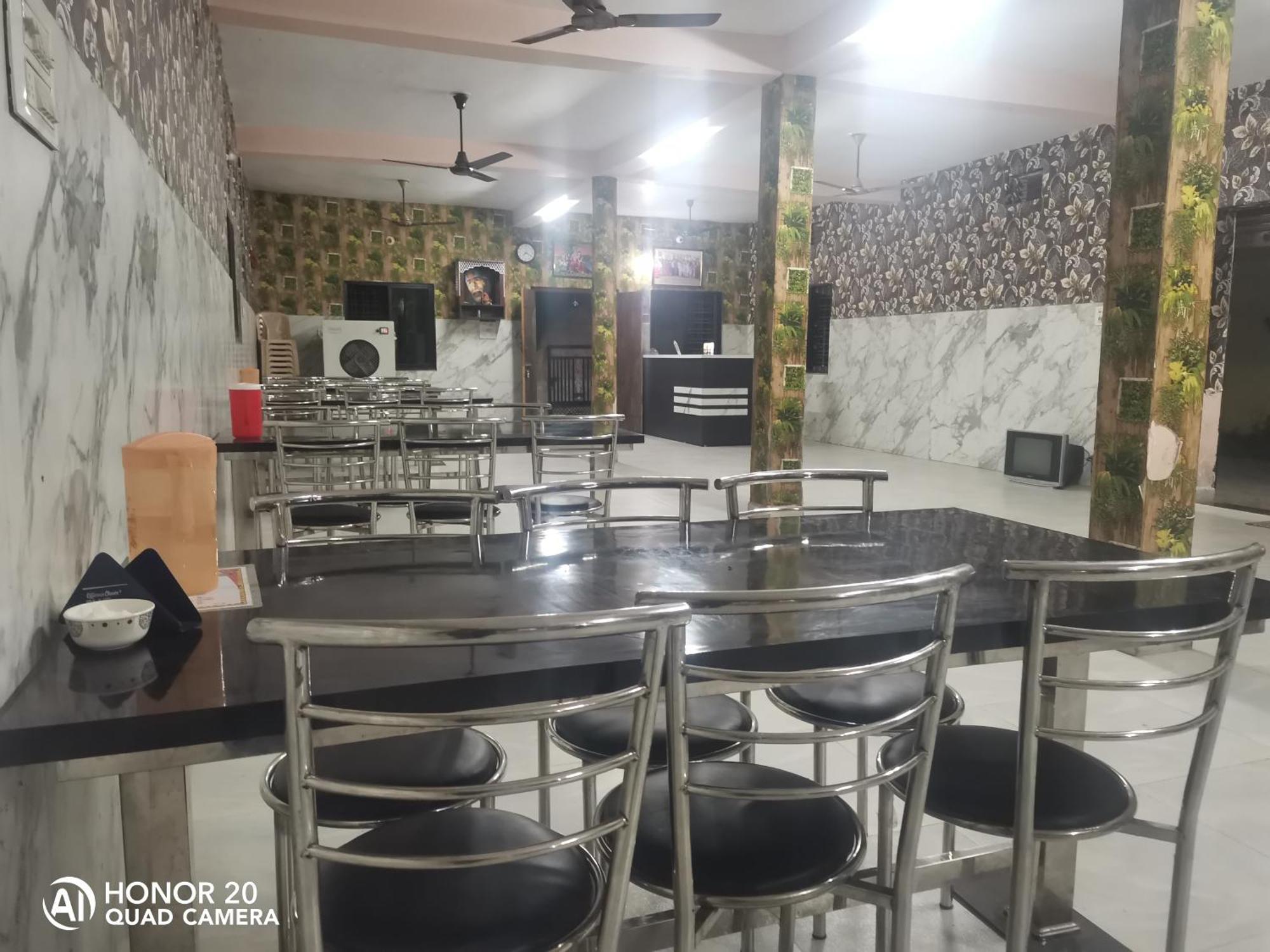 Amarjyoti Family Restaurant And Hotel Ramtek Luaran gambar